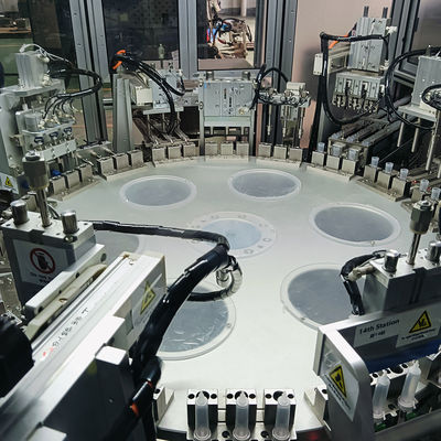 Un buon prezzo. Macchina di saldatura ad ultrasuoni Servo-driven Acciaio inossidabile Operazione automatica Alta efficienza in linea