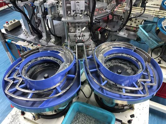 Un buon prezzo. Non standard Assemblaggio automatizzato di sicurezza Aghi di raccolta del sangue Controllo PLC Facile da usare in linea