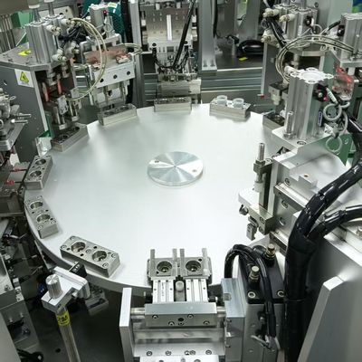 Un buon prezzo. Capacità di personalizzazione non standard Configurazione regolata in linea