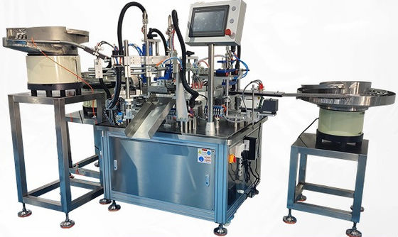 Un buon prezzo. Opzione di saldatura e tenuta automatica con macchina per l'assemblaggio di prodotti medici per tappi di iodoforo e disinfettante in linea