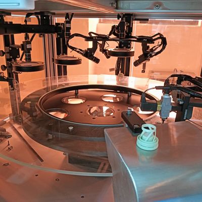 Un buon prezzo. Macchina di rilevamento delle immagini automatizzata non standard, può essere collegata alla macchina di assemblaggio con una cintura, maggiore efficienza in linea
