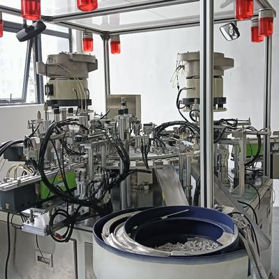 Un buon prezzo. Macchina di montaggio di aghi di prelievo di sangue automatizzata non standard, con alto contenuto tecnico in linea
