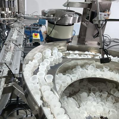 Un buon prezzo. Macchine meccaniche per l'assemblaggio di tappi a anello a trazione singola 12000-14000 pezzi/ora in linea