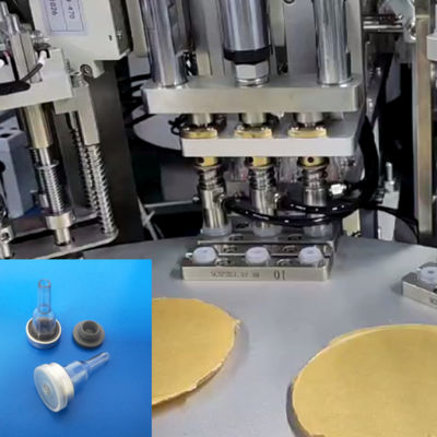 Un buon prezzo. Automatic IV Bag Spike Ports and Injection Ports Assembly Machine with Servo Mechanism 8000-15000pcs/hr and 99% Qualified Rate in linea