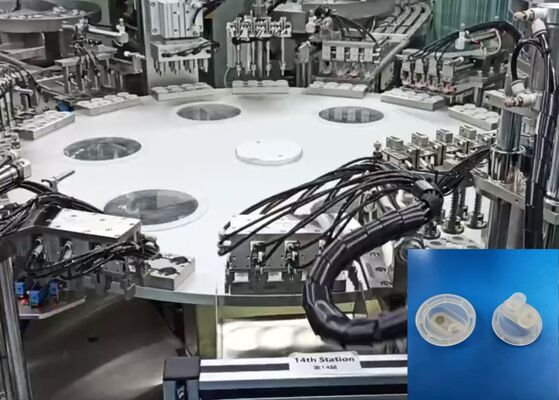 Un buon prezzo. Assemblatrice automatica di tappi Euro con controllo PLC e touch screen per saldatura a ultrasuoni 8000-15000 pezzi/ora in linea