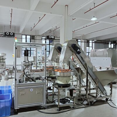 Un buon prezzo. Macchina di montaggio automatizzata per coperchi press-fit: rapida ed economica in linea
