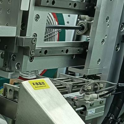 Blade Feeding Medical Product Assembly Machine OEM With PLC Control System