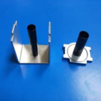 PLC Control Auto Capping Machine Stainless Steel Custom Assembly Machine