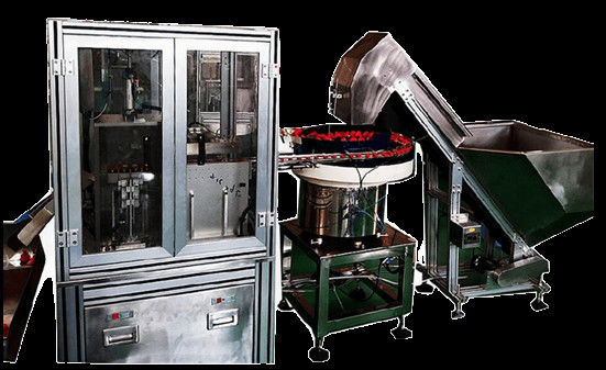 Un buon prezzo. PLC Control Cap Assembly Machine Flip Top Cap di acciaio inossidabile Chiusura macchina OEM in linea