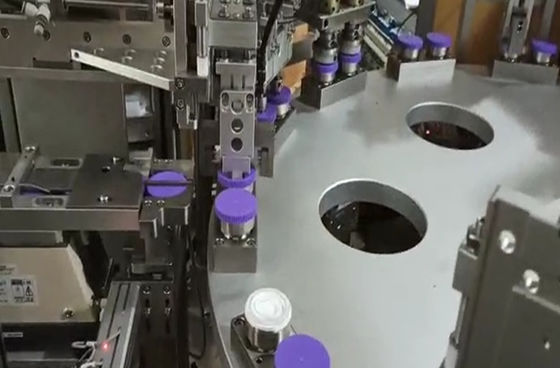 Un buon prezzo. Macchina di assemblaggio del tappo del touch screen Rotary Cap Screwing Machine OEM in linea