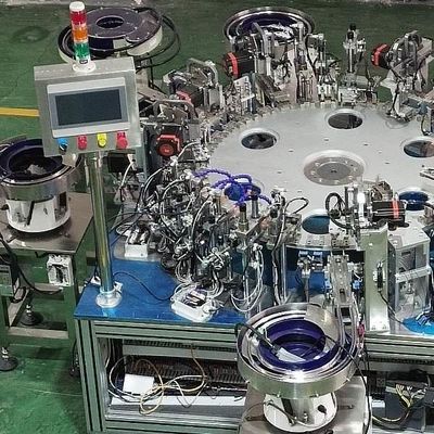 Un buon prezzo. Macchina di assemblaggio di prodotti medici CE per aghi e stampaggio per iniezione in linea