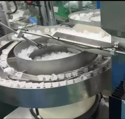 Un buon prezzo. Macchina automatica di assemblaggio Euro Cap per la produzione rapida e precisa di tappi pieghevoli e rotti in linea