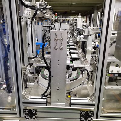 Un buon prezzo. Macchina di assemblaggio della testa della pompa a spruzzo con elevata capacità in tipo a ciclo in linea