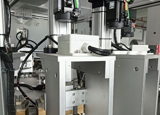 Un buon prezzo. Superficie levigata e struttura della barra servo-connessa per la macchina di montaggio Euro Cap a pressione uniforme e stabile in linea