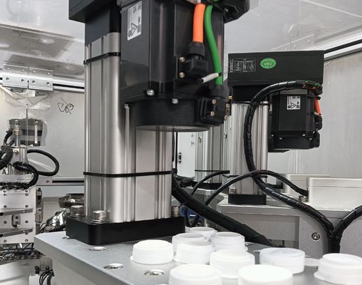 Un buon prezzo. Macchine per l'assemblaggio di tappi per essiccanti per prodotti farmaceutici e sanitari in linea