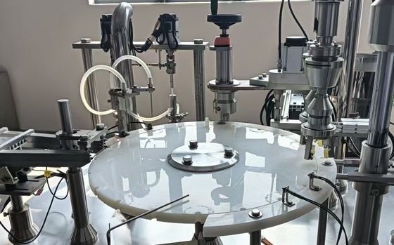 Un buon prezzo. 13. Formare una linea di produzione automatica completa con cap assembly machine injection molding machine e image detection machine in linea