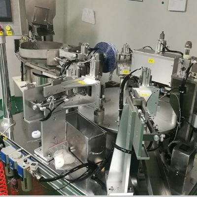 Un buon prezzo. Macchina di etichettatura automatizzata in acciaio inossidabile ad alta capacità integrata con il collegamento della macchina di assemblaggio in linea