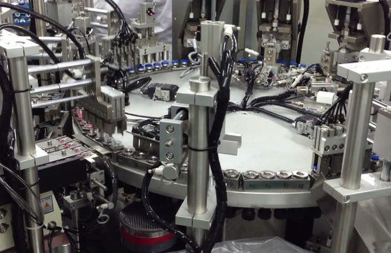 Un buon prezzo. Macchina di assemblaggio di prodotti medici ad alta velocità ad alta precisione per sacchetti morbidi non in PVC e porte IV in linea