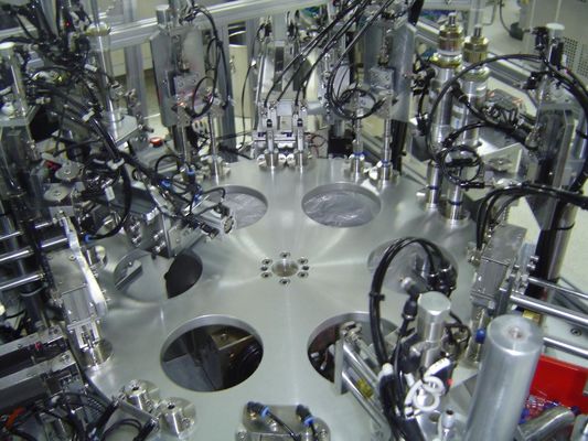 Un buon prezzo. Cappotto di lancia in alluminio Automatizzazione Assemblaggio macchina tipo giradischi Operazione stabile ed efficiente in linea