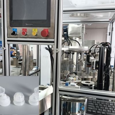 Un buon prezzo. Macchina di assemblaggio personalizzabile per le necessità quotidiane per la produzione ad alta velocità di tappi a flip top in linea