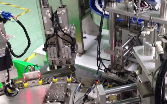 Un buon prezzo. Assemblaggio automatico e rilevamento per lancette di sangue altamente qualificate con linea di produzione di lancette di sicurezza in linea