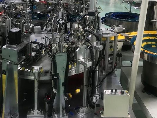 Un buon prezzo. Non standard raccolta del sangue ago automazione assemblaggio macchina prestazioni stabili PLC programma di controllo remoto problemi in linea