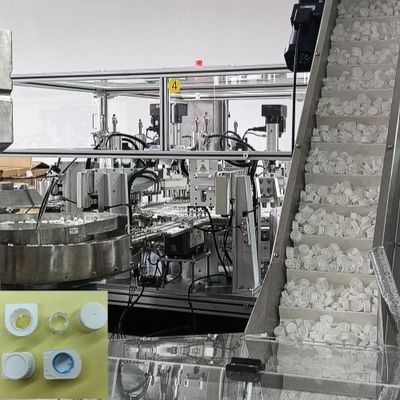 Un buon prezzo. Funzione di rilevamento automatico di dieci cavità per la macchina di assemblaggio del cappuccio di latte Heli qualificato al 100% in linea