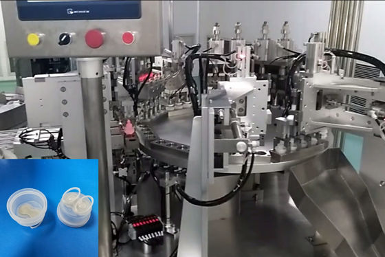 Un buon prezzo. Macchina di assemblaggio automatico per infusione IV a buccia in linea