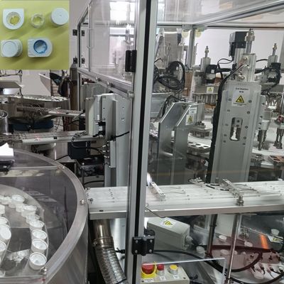 Un buon prezzo. Macchina di assemblaggio del tappo della bottiglia di carta di latte personalizzabile per la macchina di copertura automatica dell'elico in linea