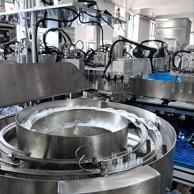 Un buon prezzo. Macchina di montaggio automatizzata non standard della testa della pompa, tipo di linea a ciclo, processo di montaggio complesso, apparecchiature ad alto contenuto tecnico in linea