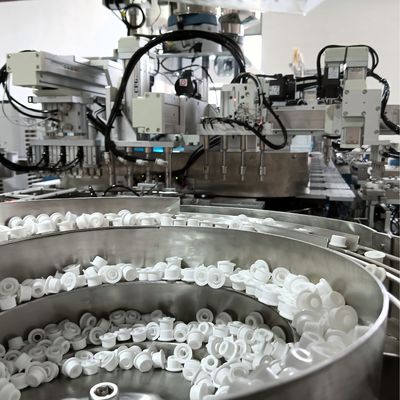 Un buon prezzo. Macchina assemblatrice per testa pompa di automazione non standard, personalizzabile in base ai prodotti del cliente. in linea
