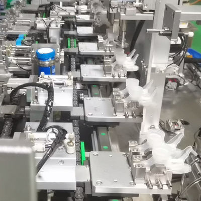 Un buon prezzo. La macchina di assemblaggio della testa della pompa è controllata dal sistema PLC e dal touch screen in linea
