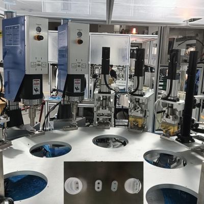 Un buon prezzo. Macchina laminatrice per tappi di infusione personalizzabile con superficie di saldatura piana in linea