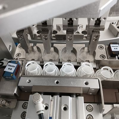 Un buon prezzo. Macchina di assemblaggio di sigillamento automatico con contenitore di scarico del desicante che può proteggere il desicante dall'umidità e dall'inquinamento in linea