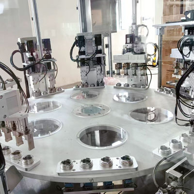 Un buon prezzo. Macchina assemblaggio beni di prima necessità controllata da PLC con touch screen in linea
