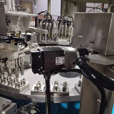 Un buon prezzo. Macchina assemblaggio tappi Euro per capsule in alluminio per infusioni endovenose in linea