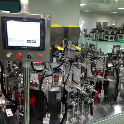 Un buon prezzo. Macchina assemblaggio aghi lancetta sterili con funzionamento HMI touch screen e funzione di rilevamento per la produzione di lancette di sicurezza ad alta precisione in linea