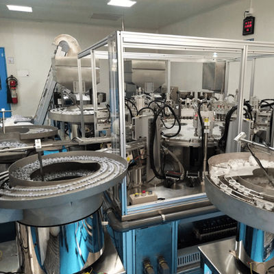 Un buon prezzo. Euro Cap Assembly Machine with AC380V Power Source 50Hz Frequency and 8000-15000pcs/hr Production Speed in linea